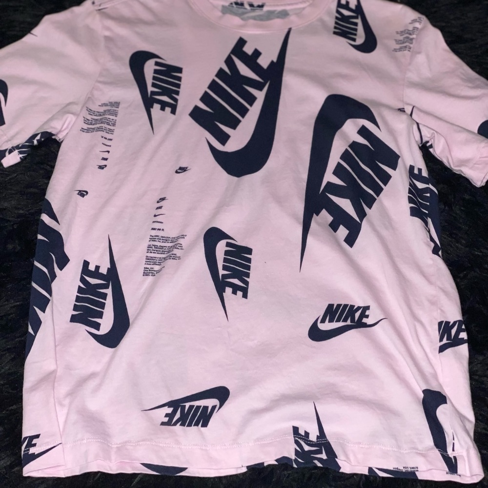 Nike pink t shirt